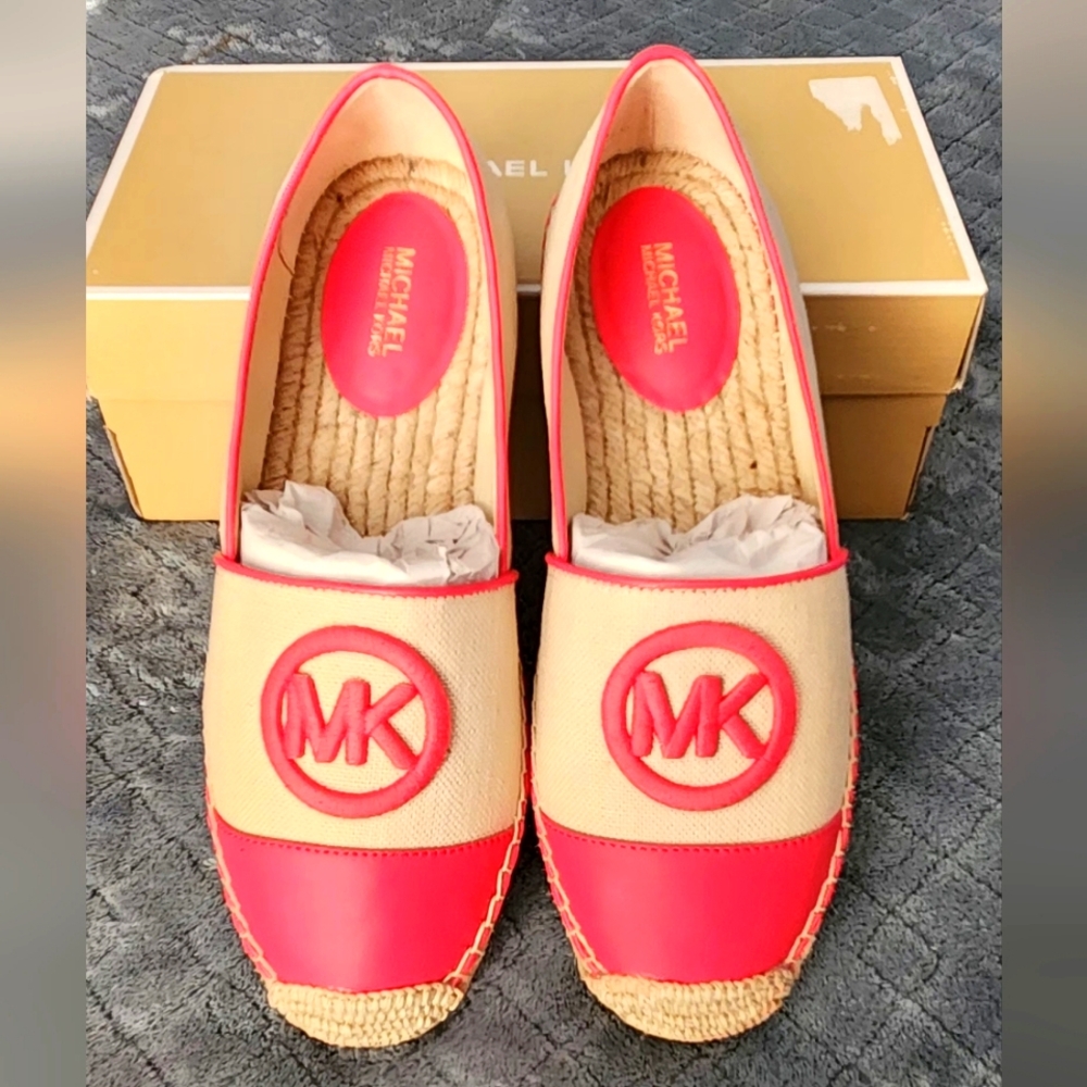 NWOT Michael Kors Kendrick Slip-on Espadrilles. Size 7 Medium